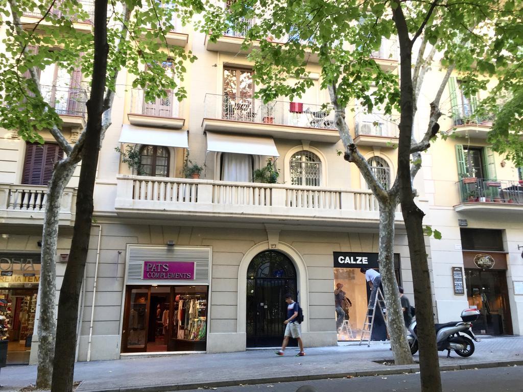 Gaudi Sdb Appartement Barcelona Buitenkant foto