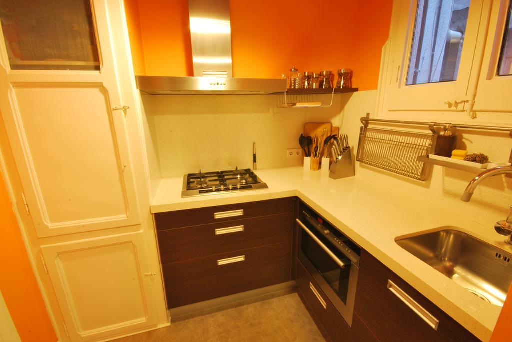Gaudi Sdb Appartement Barcelona Buitenkant foto