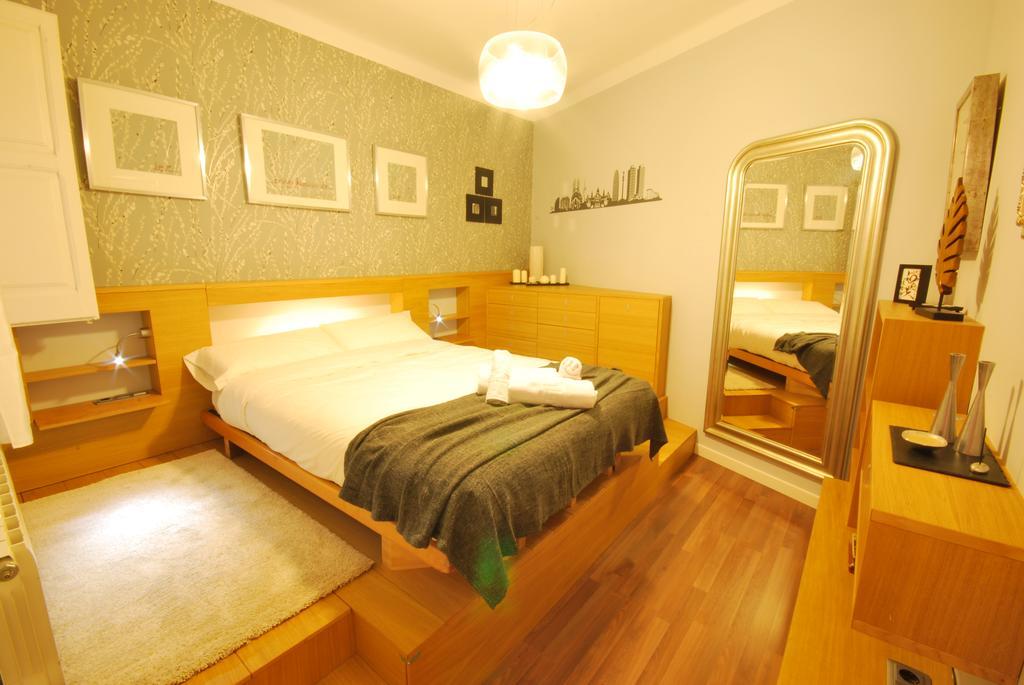 Gaudi Sdb Appartement Barcelona Buitenkant foto